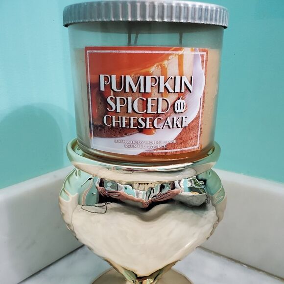 Pumpkin Spice cheesecake candle by Bath and Body Works - Picture 2 of 7